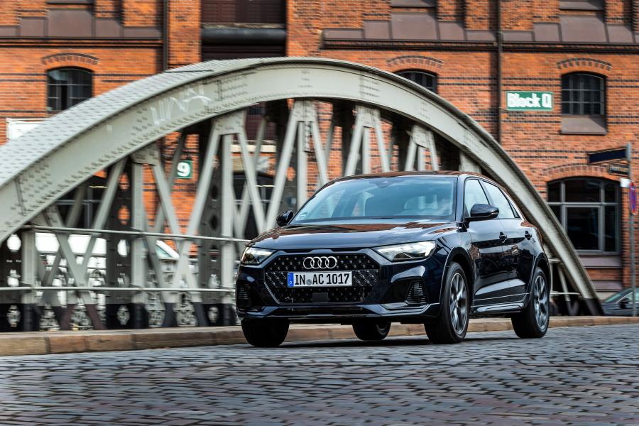  Audi A1 citycarver 2019 года  (WW) (фото 1 из 20)
